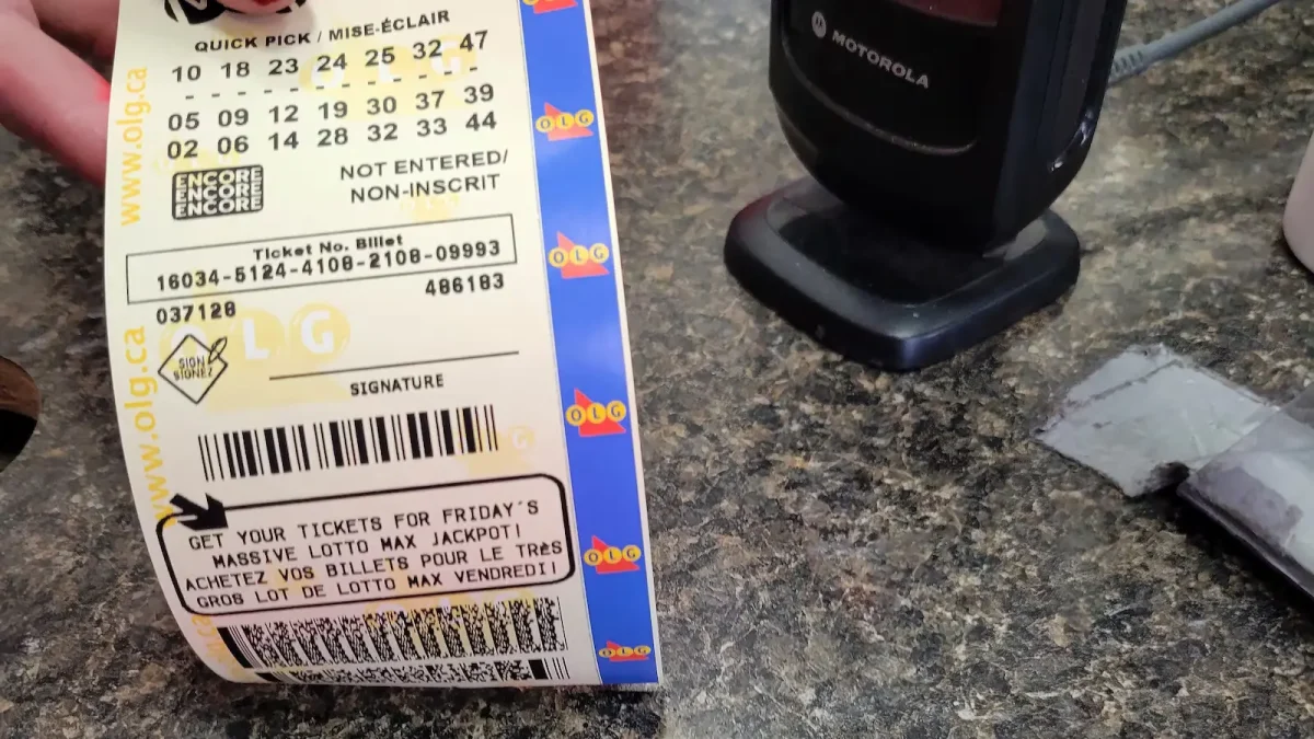 کبکی خوش‌شانس بخشی از جایزه ۷۰ میلیون دلاری لاتاری Lotto Max را برنده شد